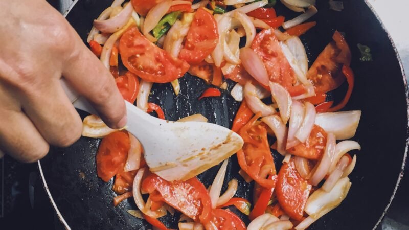 Best Nonstick Cookware Sets in 2026: 5 Complete Sets That Last Longer, Cook Better, and Won’t Peel After a Year