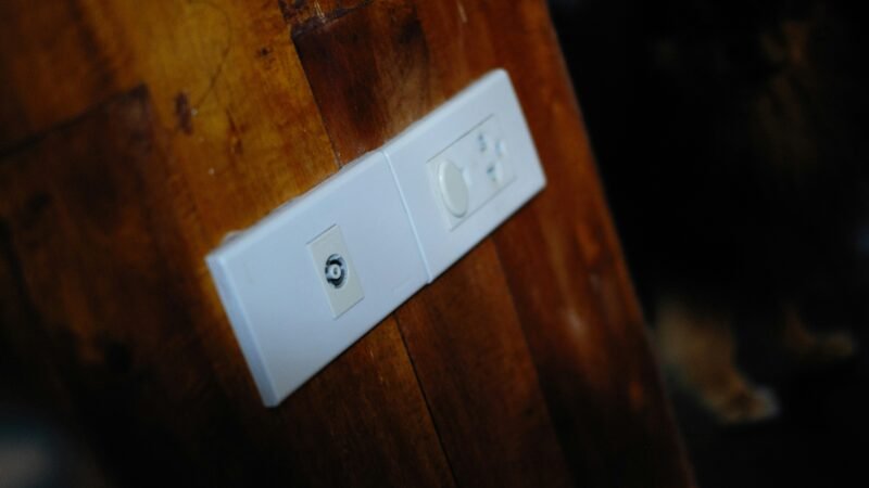 Best Smart Light Switches in 2026: 5 Top-Rated Picks for Whole-Home Lighting Control, Dimming, and Voice Integration