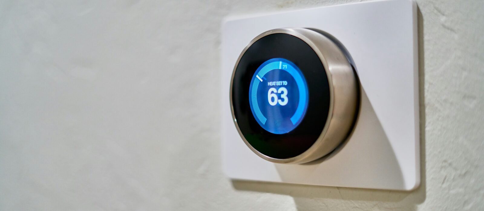 Best Smart Thermostats in 2026: 5 Picks That Cut Energy Bills and Learn Your Schedule