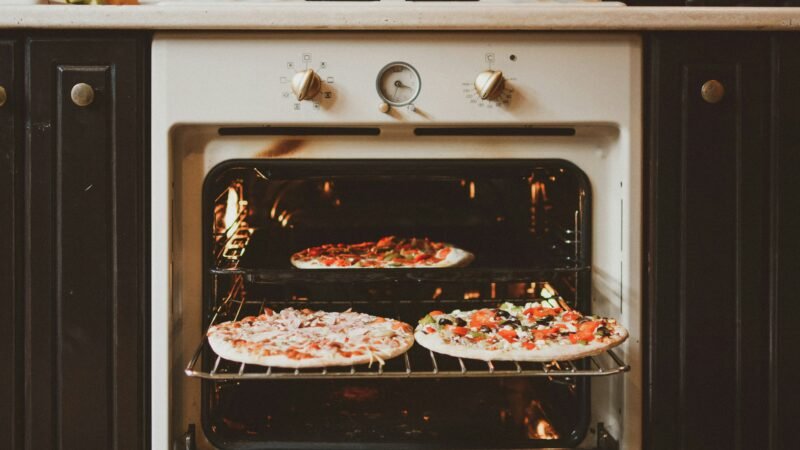 The Airflow Difference: How Oven Fan Dynamics Change Your Baking Results